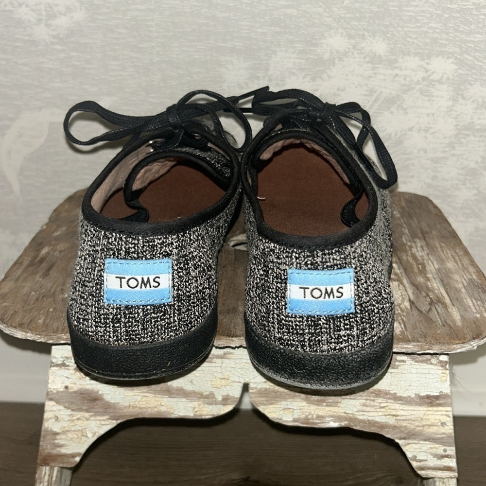 TOMS Women’s Paseo Black and White Tweed Lace-Up Shoes Size 10 - Picture 4 of 8
